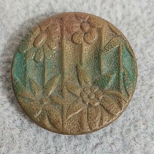 Vintage Metal Floral Button